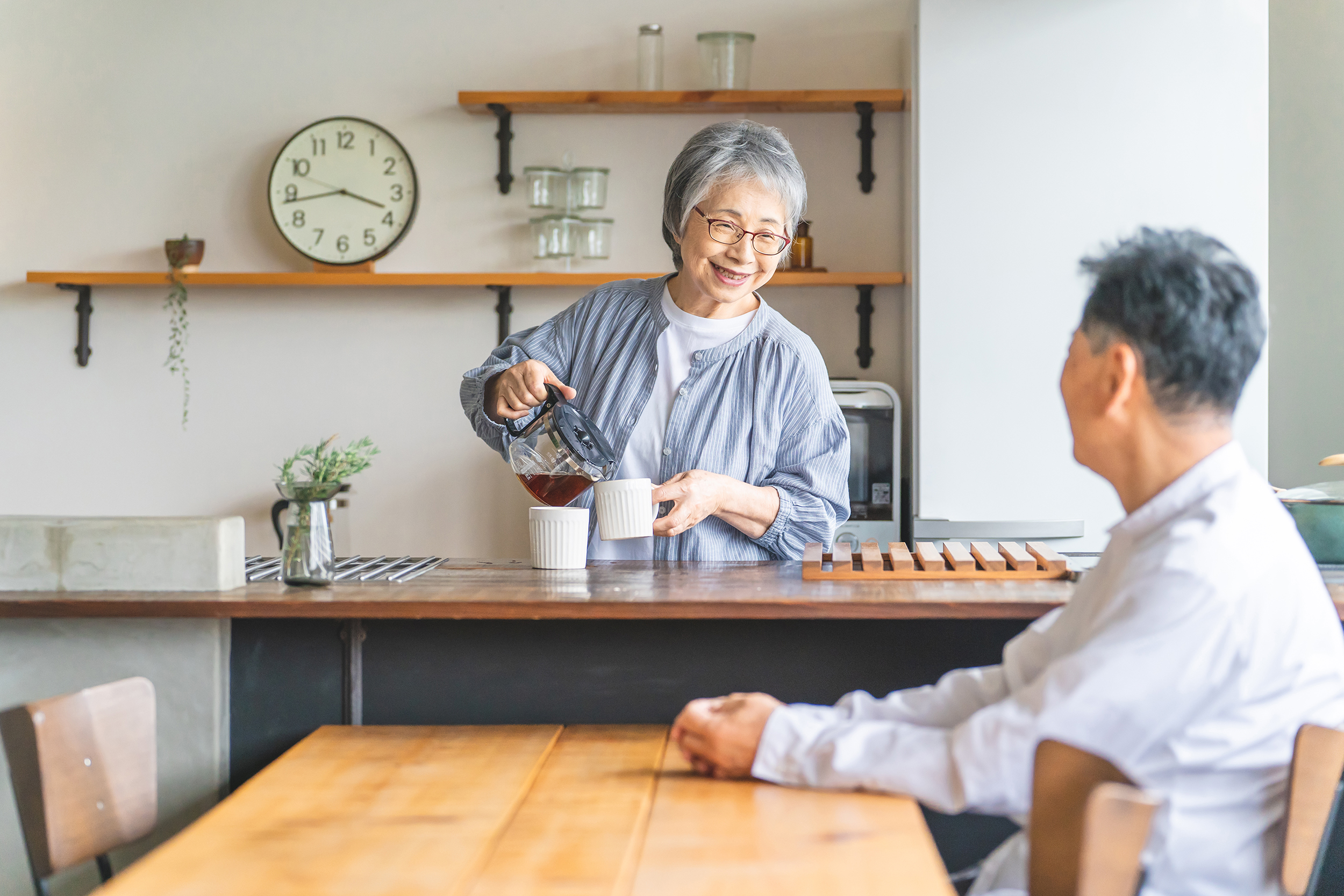 シニアは●才から？実年齢と自己認識の差ってどれくらいあるの？？